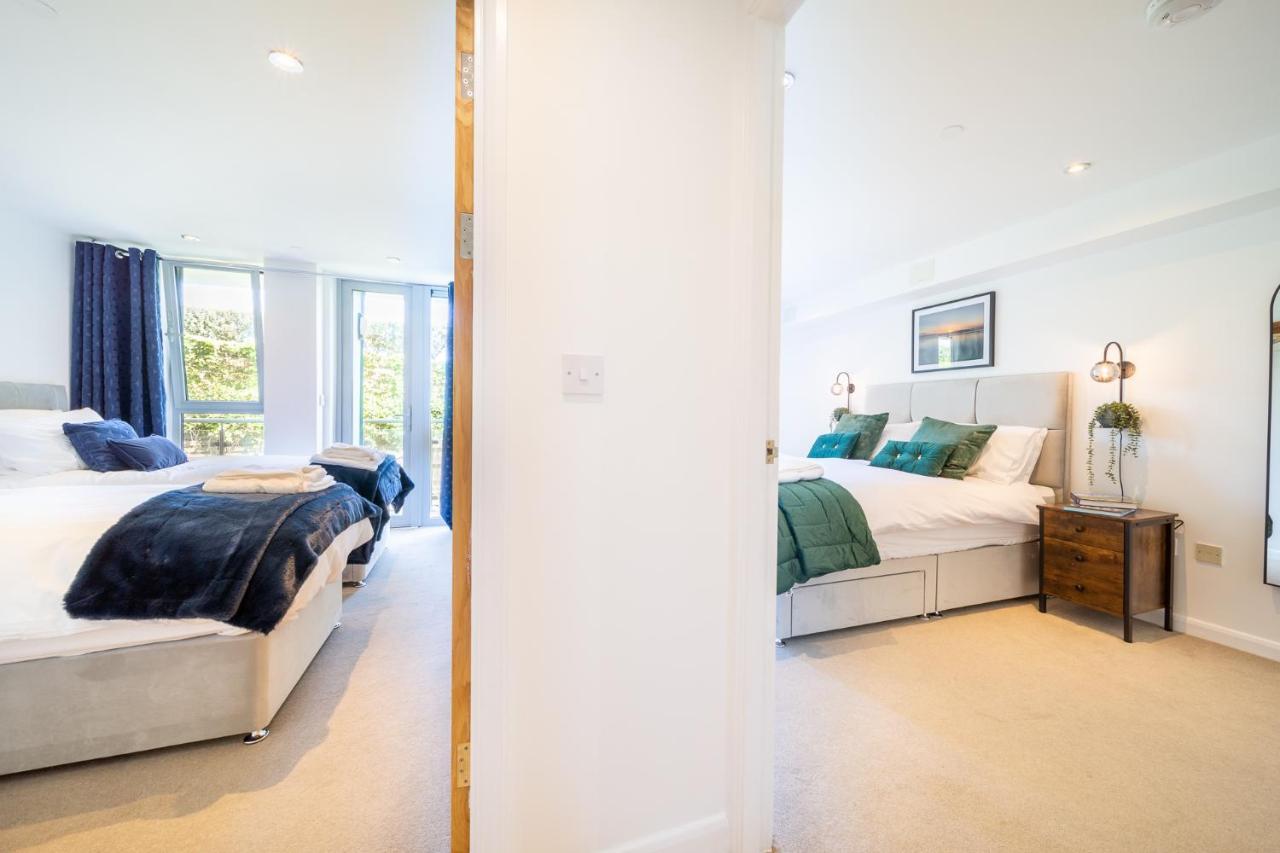 Pass The Keys Stunning 2 Bed Apartment, Fistral Beach, Newquay Apartment