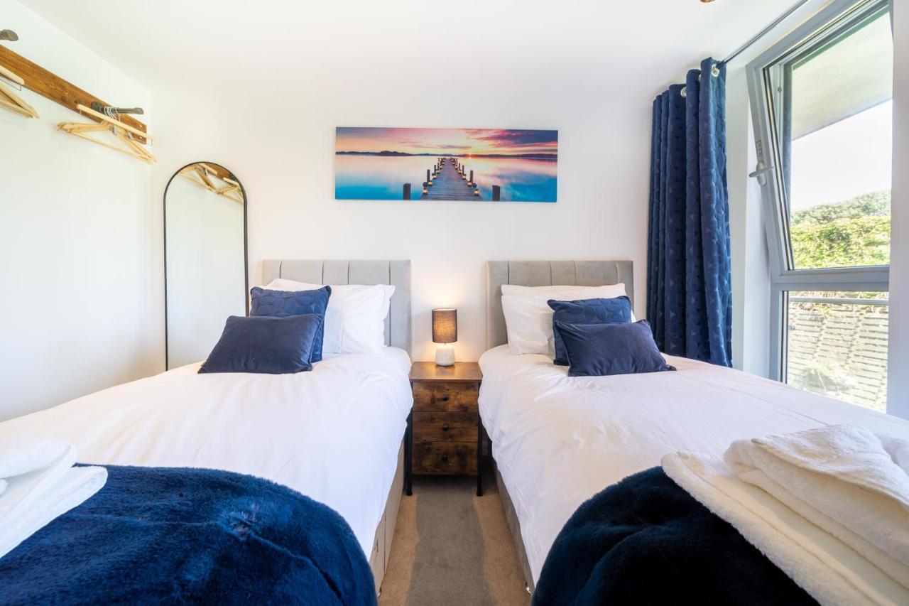 Pass The Keys Stunning 2 Bed Apartment, Fistral Beach, Newquay Apartment