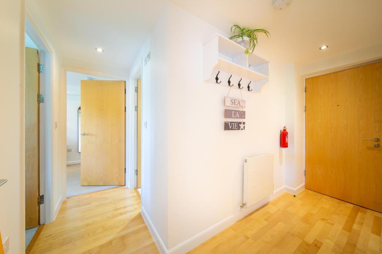 Pass The Keys Stunning 2 Bed Apartment, Fistral Beach, Newquay * Newquay (Cornwall)