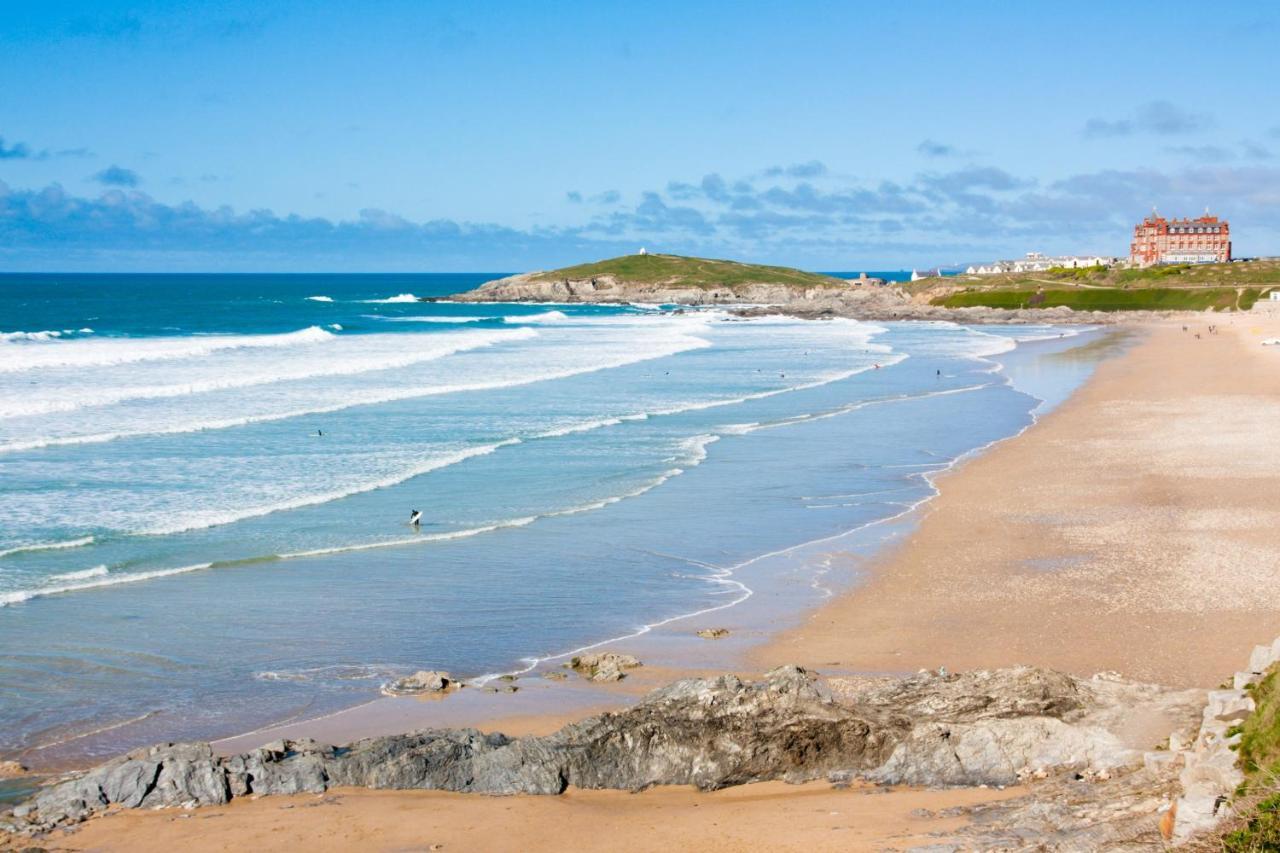Pass The Keys Stunning 2 Bed Apartment, Fistral Beach, Newquay Apartment